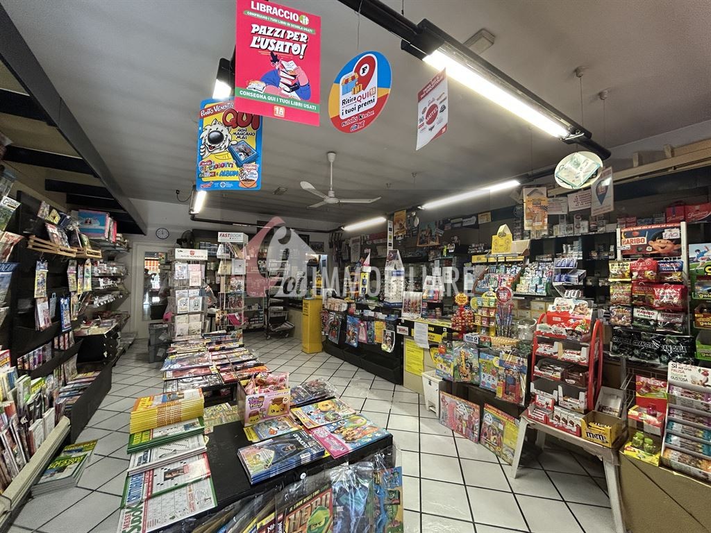 Attività storica con licenza completa: tabacchi, giornali, ricevitoria e beni di prima necessità